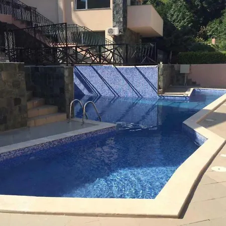62a Doctor Luben Lazarov Street Apartament
